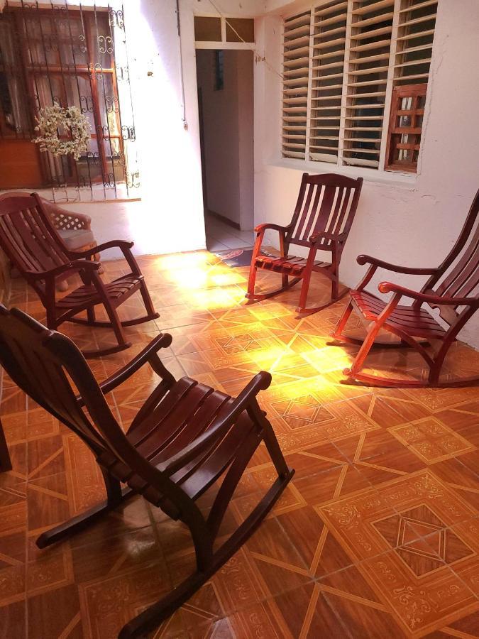Hostel Rossy San Juan del Sur Exterior photo