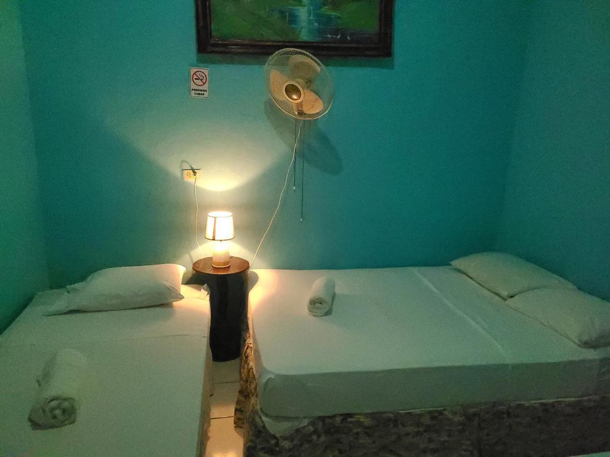 Hostel Rossy San Juan del Sur Exterior photo